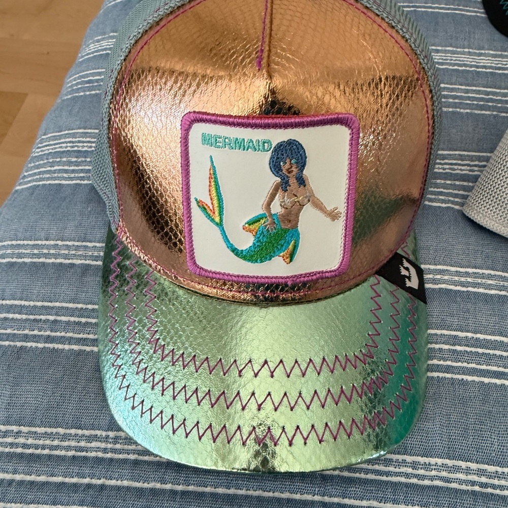 Goorin Bros Metallic Mermaid Hat - Gold and Green